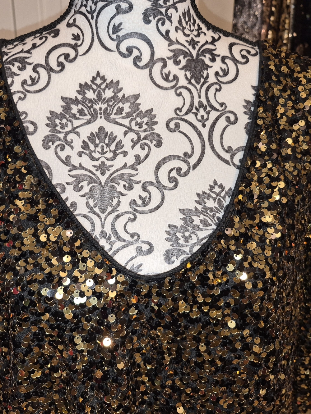 NWT - City Chic Gold Sequin Midi Dress - M(18W) - Picture 2 of 6